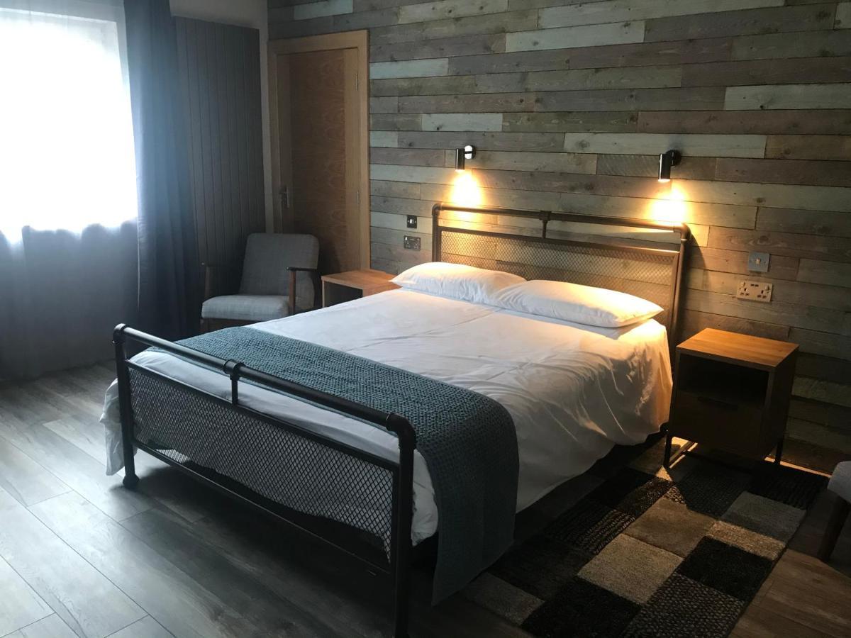 Вилла The Shack & Pods At Inchree Corran  Экстерьер фото