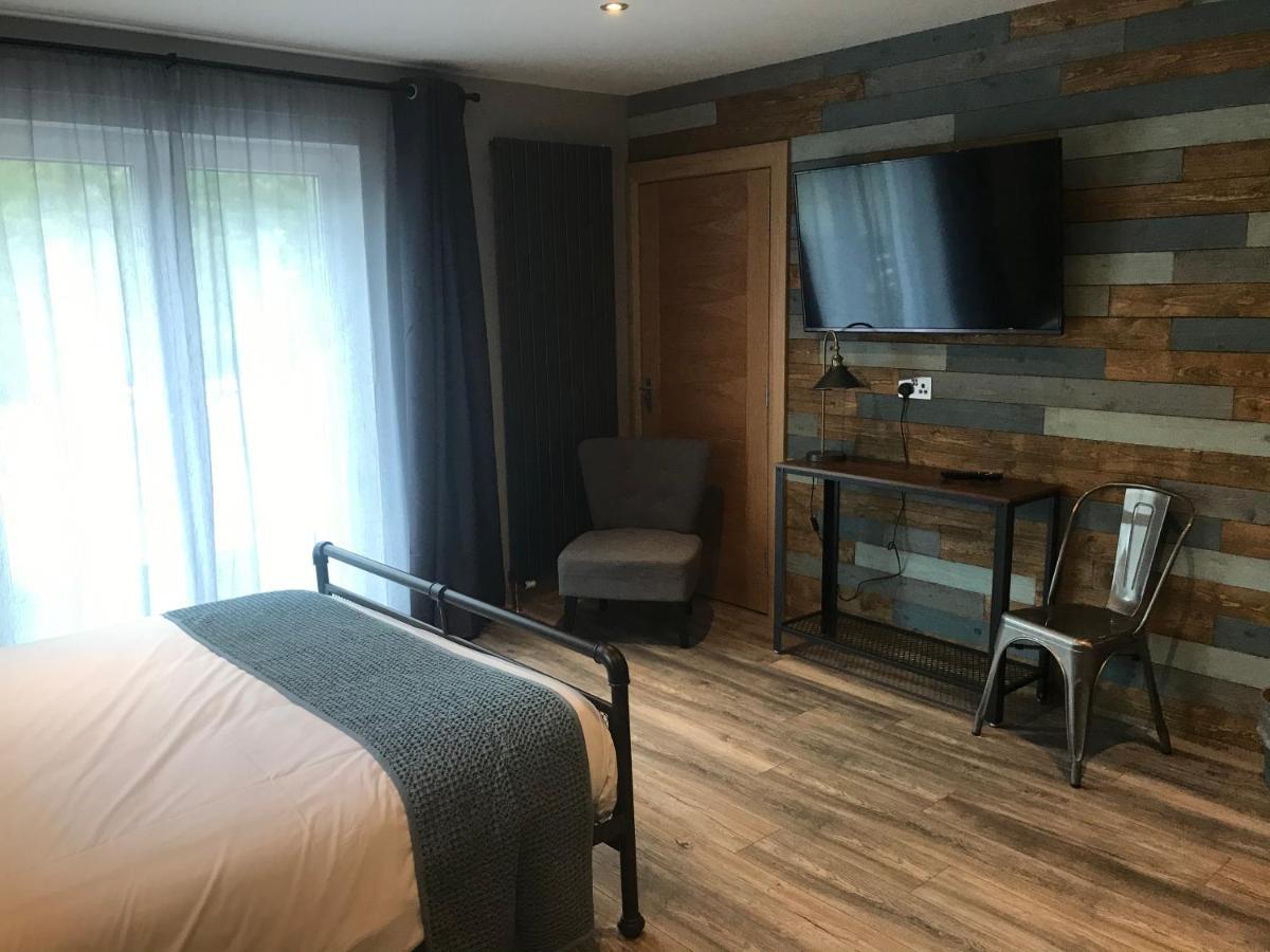 Вилла The Shack & Pods At Inchree Corran  Экстерьер фото