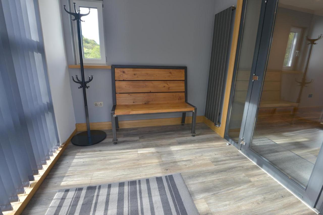 Вилла The Shack & Pods At Inchree Corran  Экстерьер фото