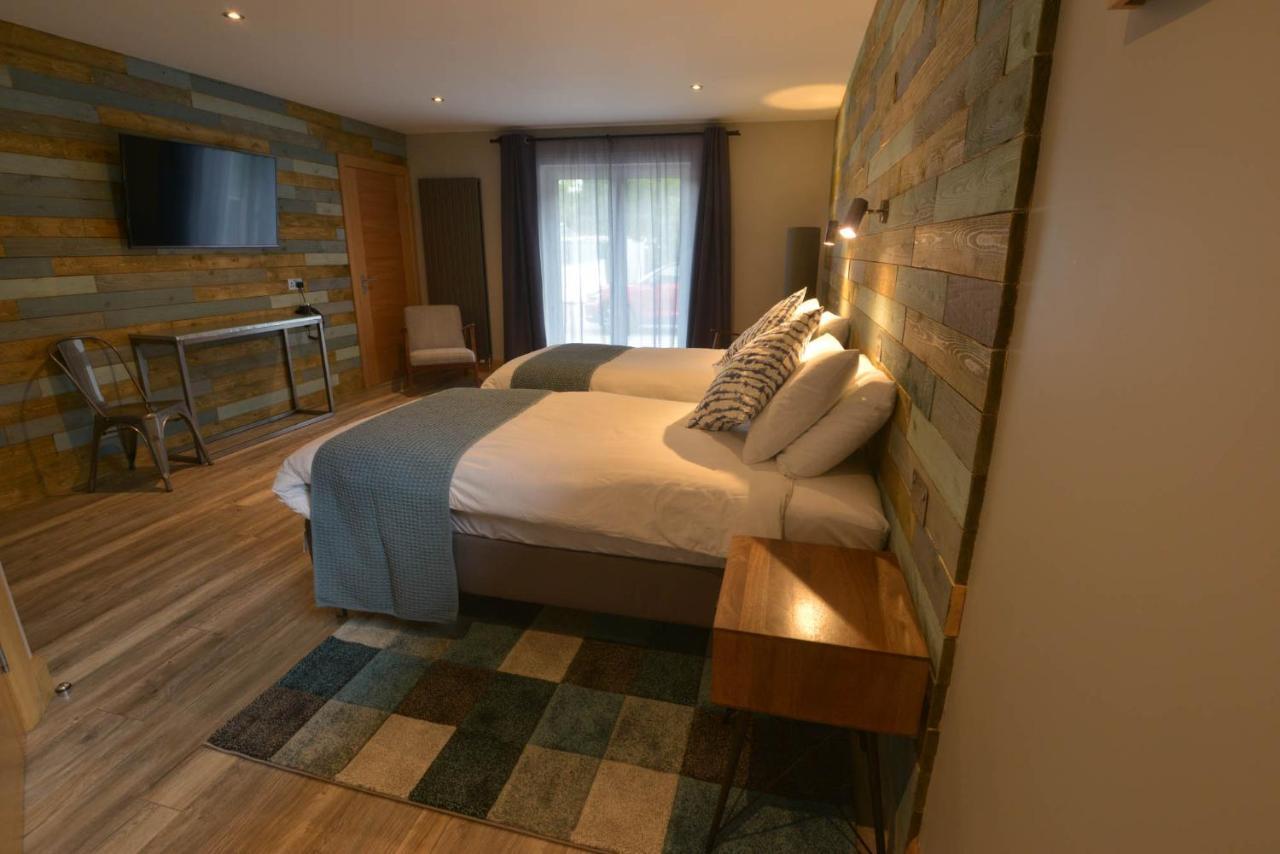 Вилла The Shack & Pods At Inchree Corran  Экстерьер фото