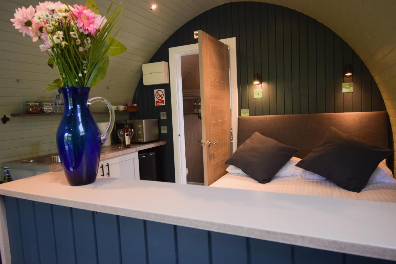 Вилла The Shack & Pods At Inchree Corran  Экстерьер фото
