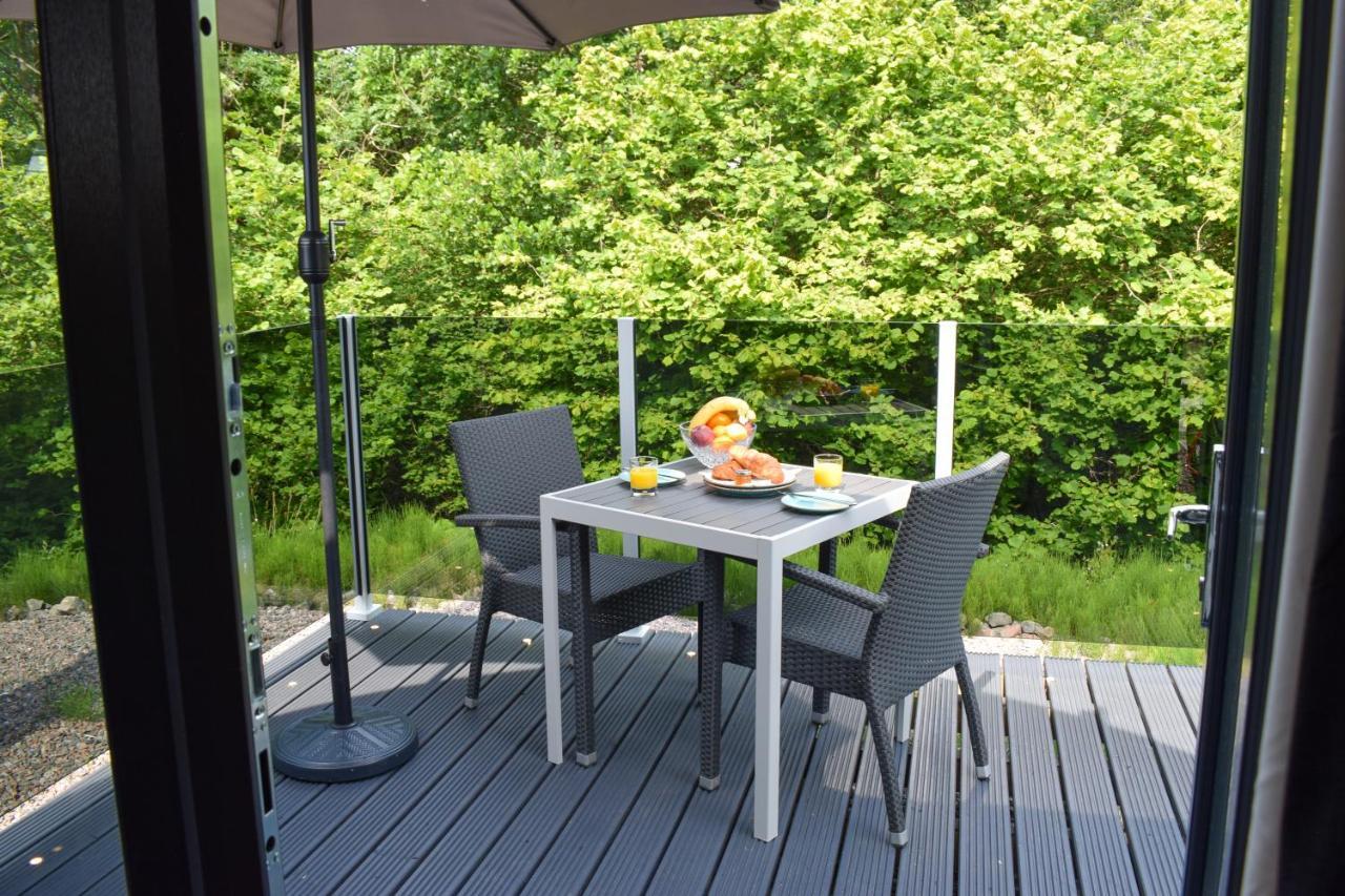 Вилла The Shack & Pods At Inchree Corran  Экстерьер фото